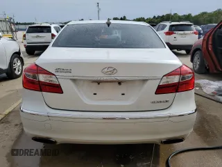 2013 Hyundai Genesis 3.8L with VIN KMHGC4DD0DU209260, listed as a Copart auction lot 71256394 with 0 mi miles and Non Repairable. Bid and sale history available at carsss.com. Image 6.