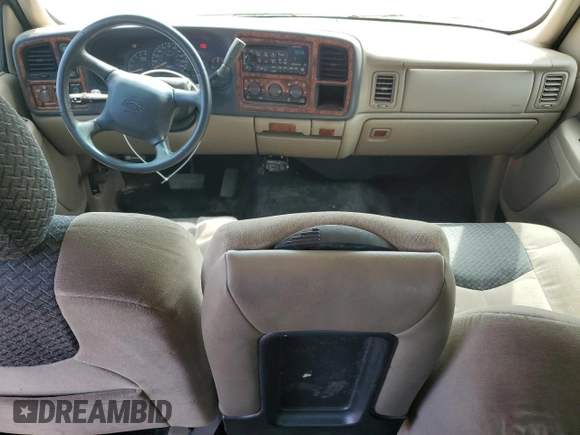 2002 Chevrolet Avalanche with VIN 3GNEK13T12G340985, listed as a Copart auction lot 54938035 with 0 mi miles and Clean Title. Bid and sale history available at carsss.com. Image 8.