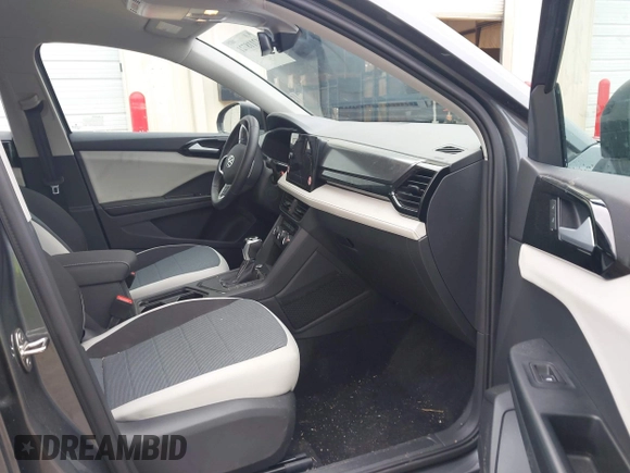 2025 Volkswagen Taos z VIN 3VV5C7B24SM004848, wystawiony jako IAAI lot #42118721 z przebiegiem 6378 mil mil oraz . Historia ofert i sprzedaży dostępna na DreamBid. Obrazek 5.