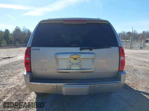 2014 Chevrolet Tahoe LTZ z VIN 1GNSCCE05ER223171, wystawiony jako IAAI lot #41329685 z przebiegiem 150 328 mil mil oraz . Historia ofert i sprzedaży dostępna na DreamBid. Obrazek 16.