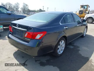 2007 Lexus ES 330 z VIN JTHBJ46G472085911, wystawiony jako IAAI lot #42486802 z przebiegiem 124 871 mil mil oraz . Historia ofert i sprzedaży dostępna na DreamBid. Obrazek 4.