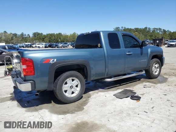 2010 Chevrolet Silverado 1500 LT with VIN 1GCSKSE37AZ150993, listed as a Copart auction lot 50356515 with 110,584 mi miles and Salvage Title. Bid and sale history available at DreamBid. Image 3.