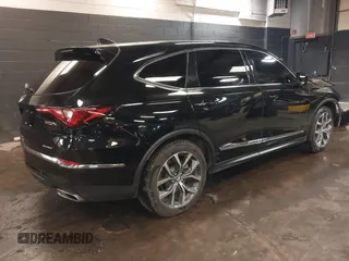 2024 Acura MDX w/Technology Package with VIN 5J8YE1H41RL010101, listed as a IAAI auction lot 41510582 with 14,752 mi miles. Bid and sale history available at carsss.com. Image 4.