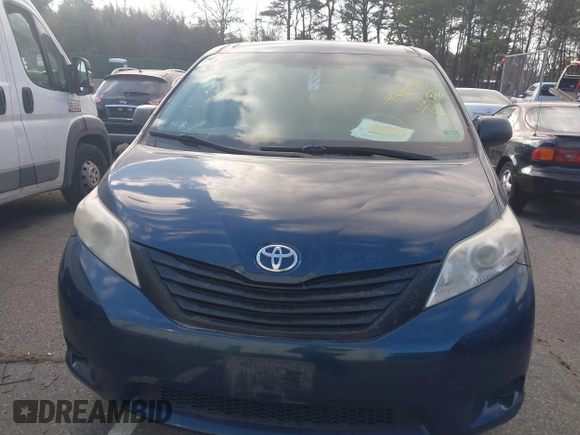 2011 Toyota Sienna with VIN 5TDZK3DC9BS028189, listed as a IAAI auction lot 41448585 with 203,181 mi miles. Bid and sale history available at carsss.com. Image 12.