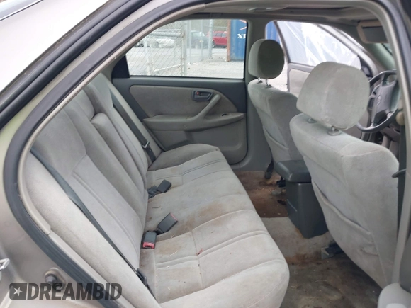 1998 Toyota Camry LE z VIN 4T1BF28K0WU066098, wystawiony jako IAAI lot #41971003 z przebiegiem 324 180 mil mil oraz . Historia ofert i sprzedaży dostępna na DreamBid. Obrazek 8.