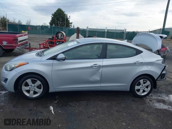 2011 Hyundai Elantra GLS with VIN 5NPDH4AE6BH038415, listed as a IAAI auction lot 41813602 with 186,039 mi miles. Bid and sale history available at carsss.com. Image 15.