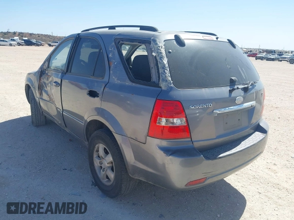 2008 Kia Sorento LX with VIN KNDJD735185775169, listed as a IAAI auction lot 41848588 with 180,600 mi miles and . Bid and sale history available at DreamBid. Image 3.