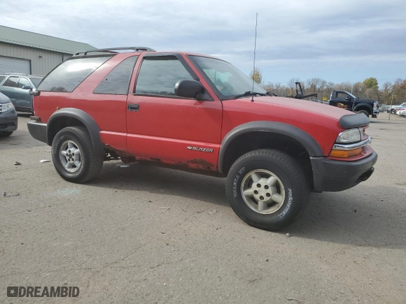 2000 Chevrolet Blazer LS with VIN 1GNCT18W8YK155812, listed as a Copart auction lot 77315424 with 151,418 mi miles and Clean Title. Bid and sale history available at carsss.com. Image 4.