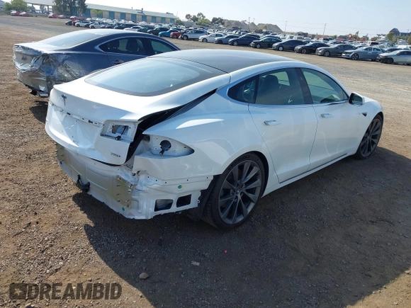 2018 Tesla Model S 75D с VIN 5YJSA1E27JF241451, выставлен на аукционе IAAI как лот 42374353 с пробегом 76 543 миль миль и . История ставок и продаж доступна на DreamBid. Изображение 4.