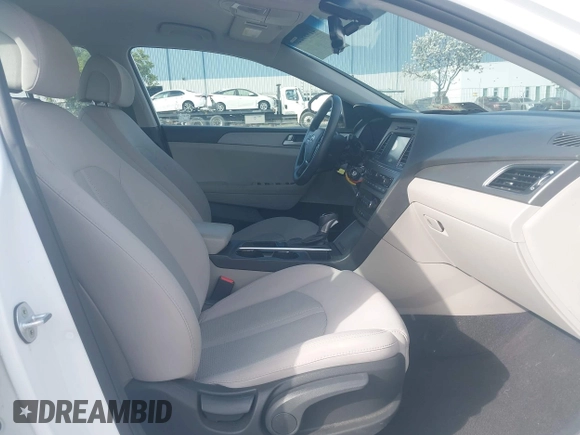 2016 Hyundai Sonata SE with VIN 5NPE24AF7GH345145, listed as a IAAI auction lot 41999228 with 76,917 mi miles and . Bid and sale history available at carsss.com. Image 5.