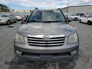 2009 Kia Borrego EX with VIN KNDJJ741495018403, listed as a Copart auction lot 73679084 with 246,827 mi miles and Non Repairable. Bid and sale history available at DreamBid. Image 5.