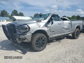 2020 Ram 2500 Laramie z VIN 3C6UR5FL2LG282784, wystawiony jako Copart lot #54198945 z przebiegiem 70 759 mil mil oraz Szkoda całkowita • Salvage title. Historia ofert i sprzedaży dostępna na DreamBid. Obrazek 1.