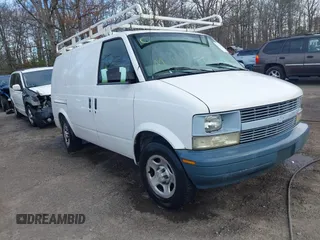 2004 Chevrolet Astro Cargo Van with VIN 1GCDM19X14B113882, listed as a IAAI auction lot 41211183 with 151,716 mi miles. Bid and sale history available at carsss.com. Image 1.