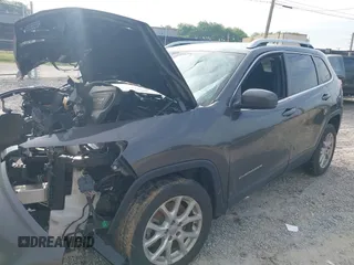 2017 Jeep Cherokee Latitude z VIN 1C4PJLCB3HW662626, wystawiony jako IAAI lot #42485105 z przebiegiem Nie podano mil oraz . Historia ofert i sprzedaży dostępna na DreamBid. Obrazek 6.