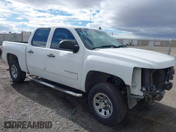 2013 Chevrolet Silverado 1500 LT with VIN 3GCPCSEA6DG176264, listed as a IAAI auction lot 41248694 with 173,165 mi miles and . Bid and sale history available at DreamBid. Image 1.