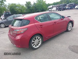 2011 Lexus CT 200h z VIN JTHKD5BH6B2027223, wystawiony jako IAAI lot #42198313 z przebiegiem 161 728 mil mil oraz . Historia ofert i sprzedaży dostępna na DreamBid. Obrazek 4.