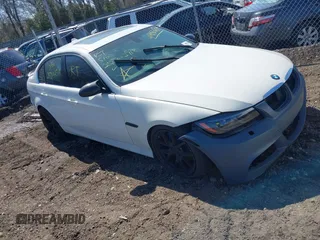 2008 BMW 3 Series 335xi z VIN WBAVD53538A285858, wystawiony jako IAAI lot #41842238 z przebiegiem Nie podano mil oraz . Historia ofert i sprzedaży dostępna na DreamBid. Obrazek 1.