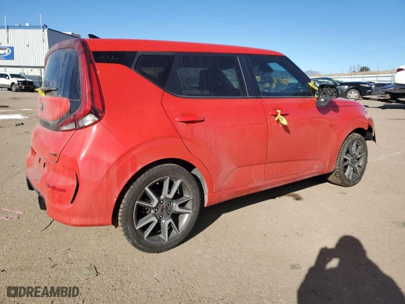 2020 Kia Soul GT-Line with VIN KNDJ63AU5L7081661, listed as a Copart auction lot 88968445 with 55,640 mi miles and Salvage Title. Bid and sale history available at carsss.com. Image 3.