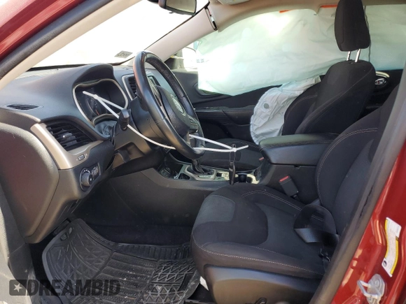 2016 Jeep Cherokee Latitude z VIN 1C4PJLCB7GW363719, wystawiony jako Copart lot #83479434 z przebiegiem 114 830 mil mil oraz Szkoda całkowita • Salvage title. Historia ofert i sprzedaży dostępna na DreamBid. Obrazek 7.
