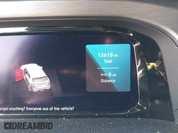 2024 Volkswagen Atlas SE with VIN 1V2KE2CA4RC223498, listed as a IAAI auction lot 41762422 with 15,618 mi miles and . Bid and sale history available at DreamBid. Image 7.