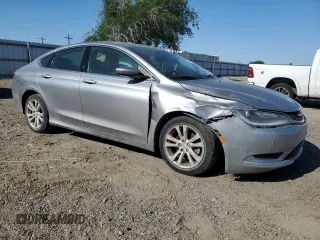 2015 Chrysler 200 Limited z VIN 1C3CCCAB7FN635187, wystawiony jako Copart lot #51993375 z przebiegiem 166 001 mil mil oraz Szkoda całkowita • Salvage title. Historia ofert i sprzedaży dostępna na DreamBid. Obrazek 4.
