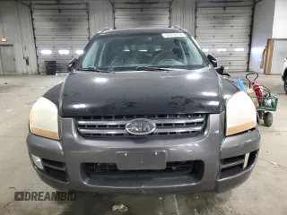 2005 Kia Sportage LX with VIN KNDJF723557033271, listed as a Copart auction lot 84699134 with 182,798 mi miles and Non Repairable. Bid and sale history available at carsss.com. Image 5.