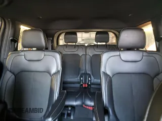 2025 Jeep Grand Cherokee Altitude X z VIN 1C4RJKAG8S8636777, wystawiony jako Copart lot #56097395 z przebiegiem 13 973 mil mil oraz Szkody całkowita. Historia ofert i sprzedaży dostępna na DreamBid. Obrazek 10.