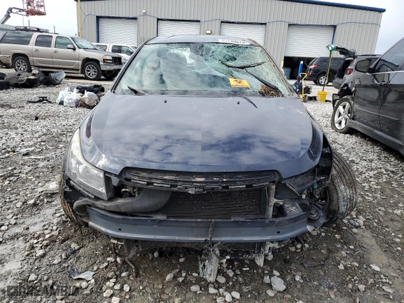2015 Chevrolet Cruze LT with VIN 1G1PC5SB1F7258358, listed as a Copart auction lot 45280075 with 256,586 mi miles and Salvage Title. Bid and sale history available at carsss.com. Image 5.