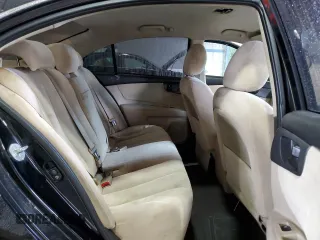 2009 Kia Optima LX z VIN KNAGE228595302847, wystawiony jako Copart lot #59187765 z przebiegiem 235 667 mil mil oraz Czysty tytuł • Clean title. Historia ofert i sprzedaży dostępna na DreamBid. Obrazek 10.