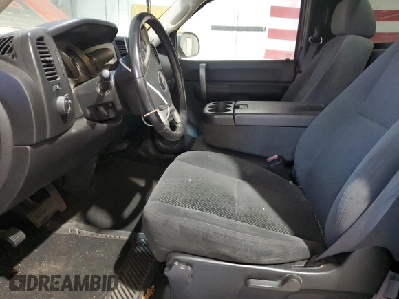 2008 Chevrolet Silverado 1500 Work Truck with VIN 1GCEK14C28Z225621, listed as a Copart auction lot 54164095 with 113,330 mi miles and Clean Title. Bid and sale history available at carsss.com. Image 7.