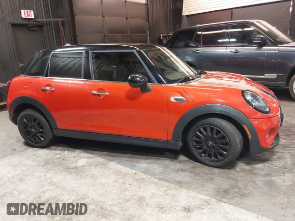 2019 MINI Hardtop 4 Door Cooper with VIN WMWXU1C58K2F82579, listed as a IAAI auction lot 42417562 with 45,915 mi miles and . Bid and sale history available at DreamBid. Image 13.