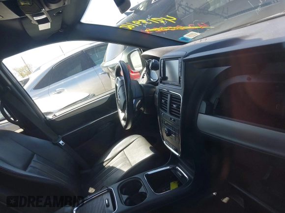 2019 Dodge Grand Caravan GT with VIN 2C4RDGEG0KR640664, listed as a IAAI auction lot 42139160 with 73,591 mi miles and . Bid and sale history available at DreamBid. Image 5.