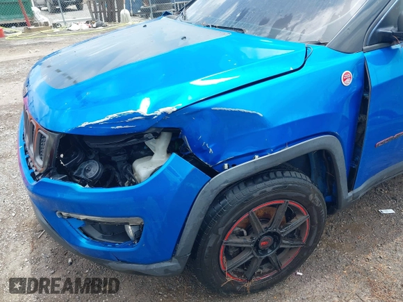 2018 Jeep Compass Trailhawk с VIN 3C4NJDDB3JT212689, выставлен на аукционе IAAI как лот 42628715 с пробегом 209 321 миль миль и . История ставок и продаж доступна на DreamBid. Изображение 6.