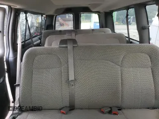 2020 Chevrolet Express Passenger LT z VIN 1GAZGPFG7L1125732, wystawiony jako Copart lot #56536785 z przebiegiem 89 436 mil mil oraz Szkoda całkowita • Salvage title. Historia ofert i sprzedaży dostępna na DreamBid. Obrazek 10.