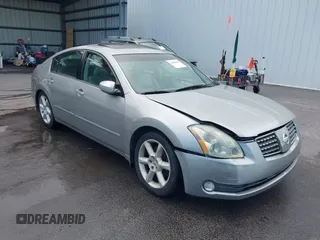 2004 Nissan Maxima SE with VIN 1N4BA41EX4C881792, listed as a IAAI auction lot 42083849 with 166,034 mi miles. Bid and sale history available at carsss.com. Image 1.