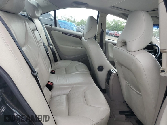 2007 Volvo S60 2.5L Turbo with VIN YV1RH592072606327, listed as a Copart auction lot 70507484 with 127,729 mi miles and Non Repairable. Bid and sale history available at carsss.com. Image 11.