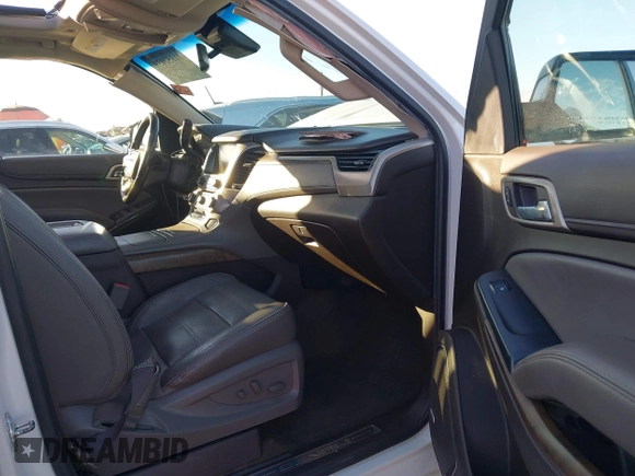 2018 GMC Yukon XL Denali with VIN 1GKS2HKJ2JR183877, listed as a IAAI auction lot 41652039 with 123,075 mi miles. Bid and sale history available at carsss.com. Image 5.