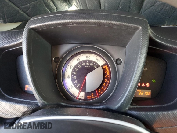 2014 Scion xD with VIN JTKKUPB49E1041940, listed as a Copart auction lot 52449285 with 32,109 mi miles and Salvage title. Bid and sale history available at DreamBid. Image 9.
