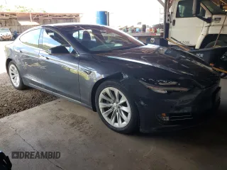 2017 Tesla Model S 100D with VIN 5YJSA1E20HF198419, listed as a Copart auction lot 61481605 with 52,853 mi miles and Salvage title. Bid and sale history available at DreamBid. Image 4.