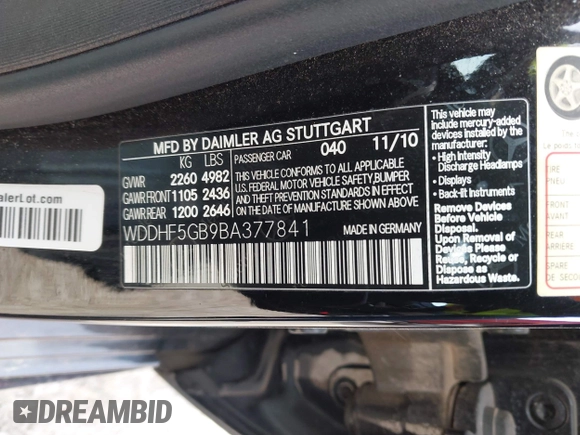 2011 Mercedes-Benz E-Class E 350 Luxury with VIN WDDHF5GB9BA377841, listed as a IAAI auction lot 41940003 with 180,639 mi miles. Bid and sale history available at carsss.com. Image 9.