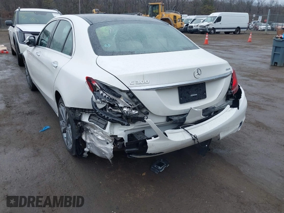 2019 Mercedes-Benz C 300 with VIN 55SWF8EB1KU293427, listed as a IAAI auction lot 41673663 with 61,295 mi miles and . Bid and sale history available at carsss.com. Image 6.