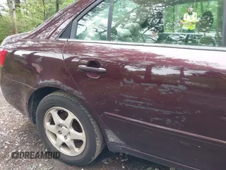 2006 Hyundai Sonata GLS z VIN 5NPEU46F16H071071, wystawiony jako IAAI lot #42267911 z przebiegiem 195 150 mil mil oraz . Historia ofert i sprzedaży dostępna na DreamBid. Obrazek 17.