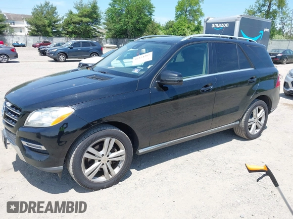 2014 Mercedes-Benz M 350 with VIN 4JGDA5HBXEA276913, listed as a IAAI auction lot 42254217 with 335,415 mi miles and . Bid and sale history available at DreamBid. Image 17.