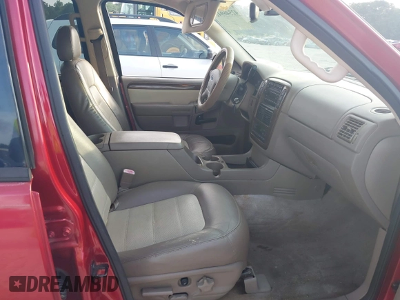 2005 Ford Explorer Eddie Bauer z VIN 1FMZU74K65UA55533, wystawiony jako IAAI lot #42546942 z przebiegiem 184 586 mil mil oraz . Historia ofert i sprzedaży dostępna na DreamBid. Obrazek 5.