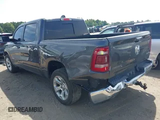 2019 Ram 1500 Big Horn z VIN 1C6RRFFG8KN743717, wystawiony jako IAAI lot #40321463 z przebiegiem 89 387 mil mil oraz . Historia ofert i sprzedaży dostępna na DreamBid. Obrazek 3.