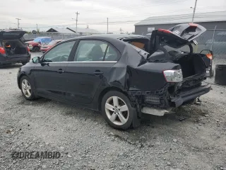 2014 Volkswagen Jetta Comfortline с VIN 3VWDL7AJ2EM366052, выставлен на аукционе Copart как лот 69010344 с пробегом 210 092 миль миль и Списание • Salvage title. История ставок и продаж доступна на DreamBid. Изображение 2.