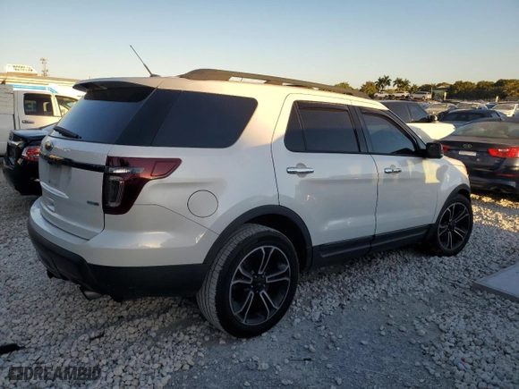 2013 Ford Explorer Sport with VIN 1FM5K8GT7DGB75773, listed as a Copart auction lot 47888815 with 155,958 mi miles and Salvage Title. Bid and sale history available at carsss.com. Image 3.