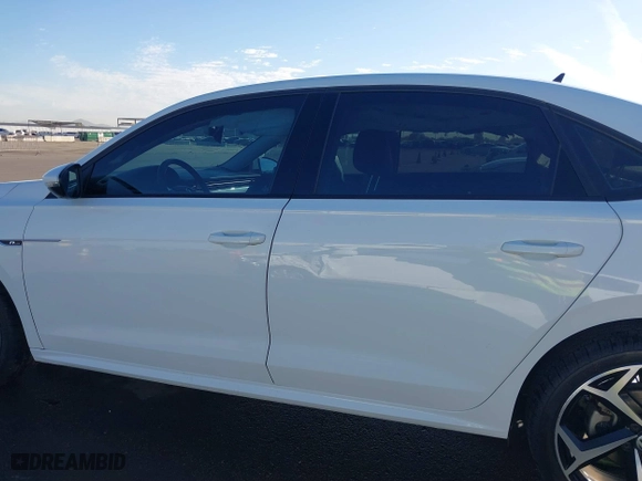 2020 Volkswagen Passat 2.0T R-Line with VIN 1VWMA7A33LC023840, listed as a IAAI auction lot 41672913 with 53,601 mi miles. Bid and sale history available at carsss.com. Image 15.