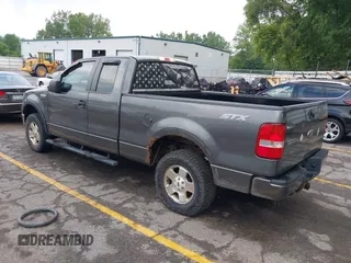 2007 Ford F-150 STX с VIN 1FTRX14W57NA71618, выставлен на аукционе IAAI как лот 42583600 с пробегом 177 914 миль миль и . История ставок и продаж доступна на DreamBid. Изображение 3.