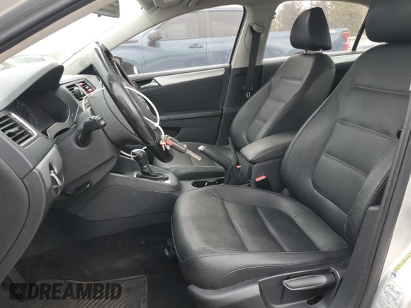 2011 Volkswagen Jetta SEL с VIN 3VWLZ7AJ1BM101094, выставлен на аукционе Copart как лот 53620215 с пробегом 147 414 миль миль и Чистый • Clean title. История ставок и продаж доступна на DreamBid. Изображение 7.